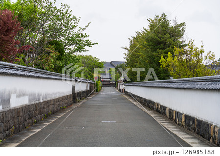 《山口県》萩城城下町の歴史的な町並み 《山口県》萩城城下町の歴史的な町並み 126985188