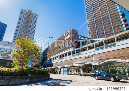 川崎市 武蔵小杉駅 東急中央口 川崎市 武蔵小杉駅 東急中央口 126996323