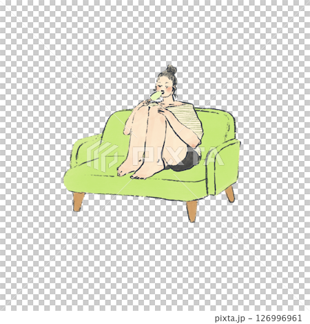 在沙發上吃冰淇淋的女人 126996961