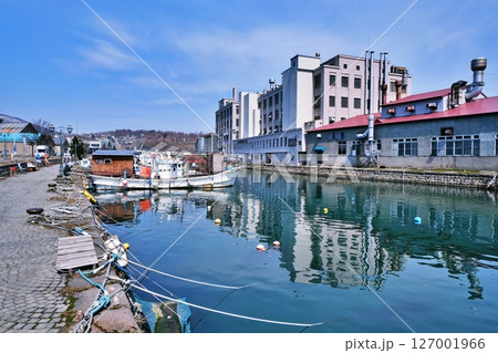 北海道小樽市　北運河の風景 127001966