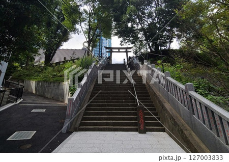 西久保八幡神社男坂 西久保八幡神社男坂 127003833