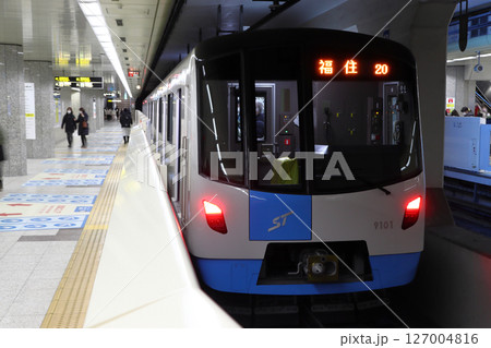 ［H］札幌市営地下鉄東豊線9000形電車（栄町⇔福住町） 127004816