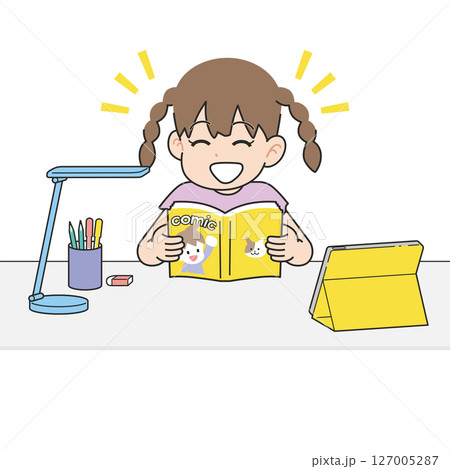 勉強をさぼって漫画を読む女の子　タブレット学習 127005287