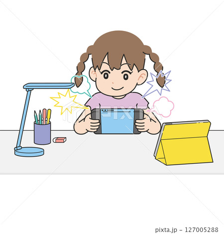 勉強をさぼってゲームする女の子 タブレット学習 勉強をさぼってゲームする女の子 タブレット学習 127005288