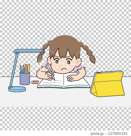 一個女孩在書桌前看著平板電腦努力學習 127005291