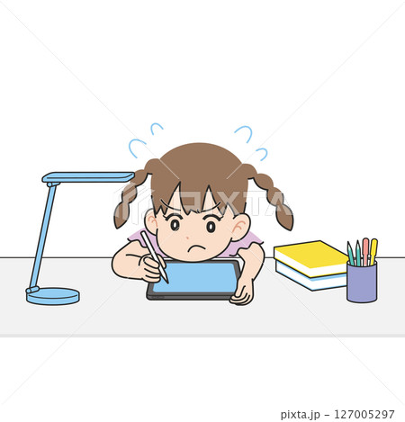 机でタブレット学習する女の子　一所懸命 127005297