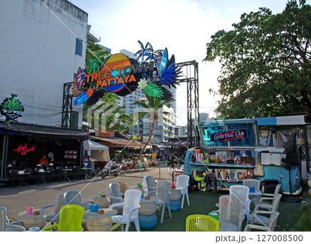 TREE TOWN PATTAYA ツリータウンパタヤ ネオンサイン 127008500