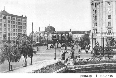 古写真 1932年 東京駅前 行幸通り 古写真 1932年 東京駅前 行幸通り 127008740