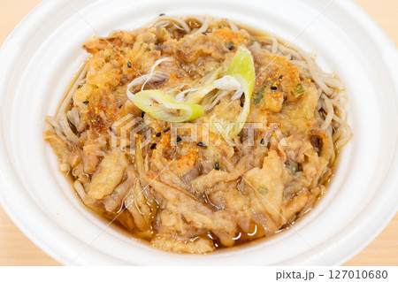 おいしいコンビニ食品の天ぷら蕎麦 おいしいコンビニ食品の天ぷら蕎麦 127010680