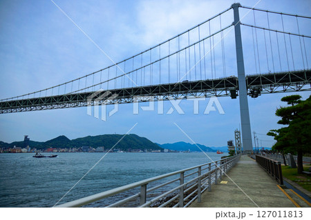 みもすそ川公園より関門橋を望む みもすそ川公園より関門橋を望む 127011813