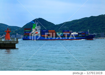 唐戸　カモンワーフより関門海峡を望む 127011819
