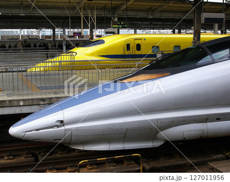 500系のぞみ・700系ドクターイエロー 127011956
