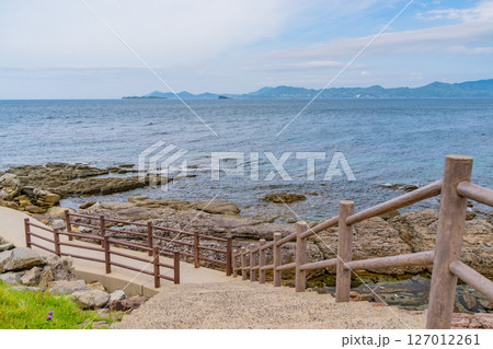 （長崎県）佐世保市・神崎鼻　日本本土最西端　海岸遊歩道 127012261