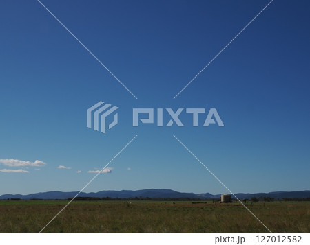 Bruce Hwy 沿いの Pindi Pindi付近の風景 クィーンズランド オーストラリア Bruce Hwy 沿いの Pindi Pindi付近の風景 クィーンズランド オーストラリア 127012582
