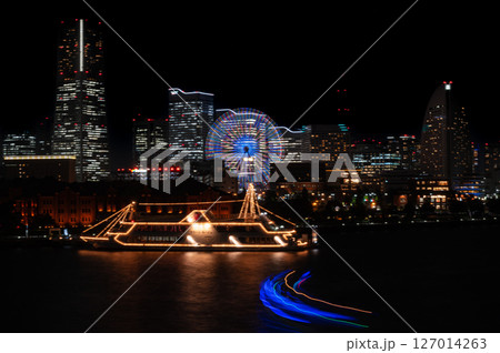 横浜夜景と光跡 横浜夜景と光跡 127014263