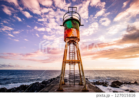 Jetty and lighthouse in Saint-Pierre, La Reunion island 127015816