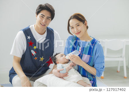 保育所と男性保育士　　　　 127017402