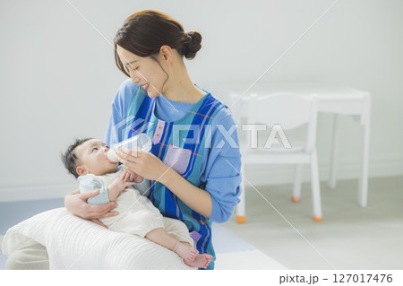 保育所と男性保育士 保育所と男性保育士 127017476