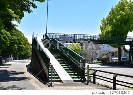 名古屋市 熱田区神宮一丁目歩道橋と国道19号線 名古屋市 熱田区神宮一丁目歩道橋と国道19号線 127018367