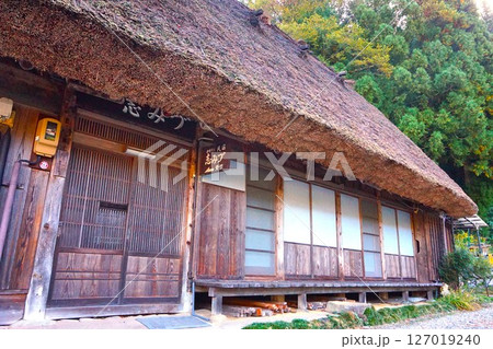 民宿　志みづ　荻町合掌造り集落　世界文化遺産　白川郷　茅葺 127019240