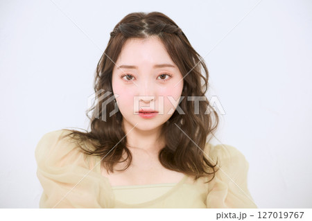 健康的な肌を持つ女性、ナチュラルビューティ 健康的な肌を持つ女性、ナチュラルビューティ 127019767