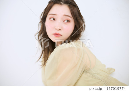 健康的な肌を持つ女性、ナチュラルビューティ 健康的な肌を持つ女性、ナチュラルビューティ 127019774