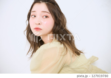 健康的な肌を持つ女性、ナチュラルビューティ 健康的な肌を持つ女性、ナチュラルビューティ 127019780