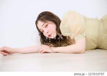 健康的な肌を持つ女性、ナチュラルビューティ 127019797