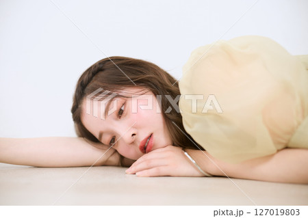 健康的な肌を持つ女性、ナチュラルビューティ 健康的な肌を持つ女性、ナチュラルビューティ 127019803