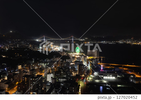［山口県下関市］下関海峡ゆめタワーからの夜景眺望 127020452