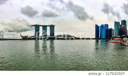 Singapore April 8 2025. View of the skyline of Singapore with the Marina Bay Sands, the financial district, Merlion. Singapore is an island city-state off southern Malaysia. 127020507