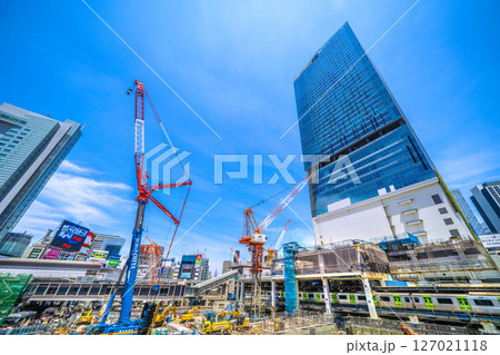 日本の東京都市景観 消滅…さよなら渋谷駅西口。中央のビルの解体で、山手線が一望…＝令和7年6月7日 127021118