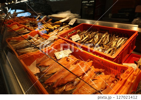 リガの市場 127021412