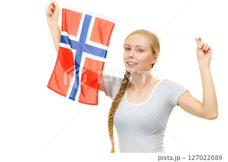 Young female with norwegian flag 127022089