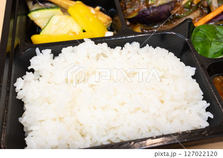 美味しいナスと豚挽肉炒めの中華弁当 127022120