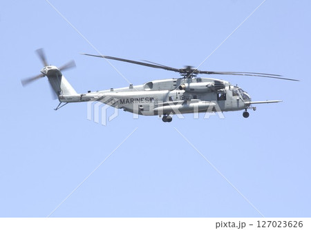 災害派遣にも出動する在日米海兵隊のCH-53Eスーパースタリオン大型輸送ヘリコプター 災害派遣にも出動する在日米海兵隊のCH-53Eスーパースタリオン大型輸送ヘリコプター 127023626