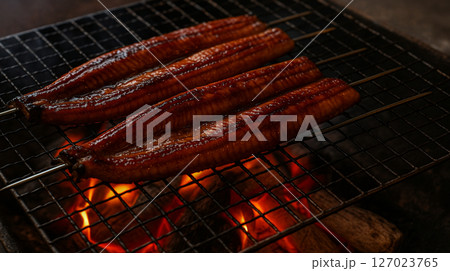 鰻のかば焼き 127023765