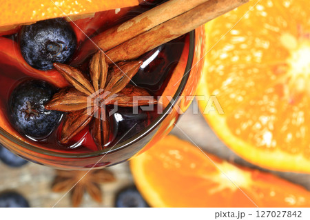 ワイン　13　サングリアとフルーツ 127027842