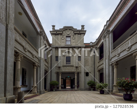 台湾・鹿港民俗文物館~バロック様式の中庭 / Lukang, Taiwan 台湾・鹿港民俗文物館~バロック様式の中庭 / Lukang, Taiwan 127028536