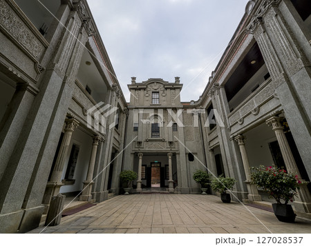 台湾・鹿港民俗文物館~バロック様式の中庭 / Lukang, Taiwan 台湾・鹿港民俗文物館~バロック様式の中庭 / Lukang, Taiwan 127028537