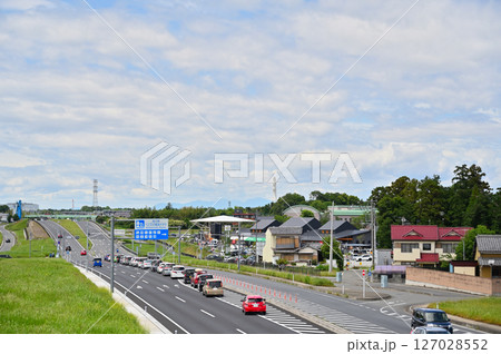桶川市の風景 上尾道路 国道17号 道の駅 (埼玉県) 桶川市の風景 上尾道路 国道17号 道の駅 (埼玉県) 127028552