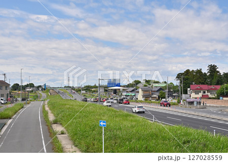 桶川市の風景　上尾道路　国道17号　道の駅　（埼玉県） 127028559