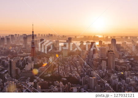 東京都心から望む初日の出 東京都心から望む初日の出 127032121