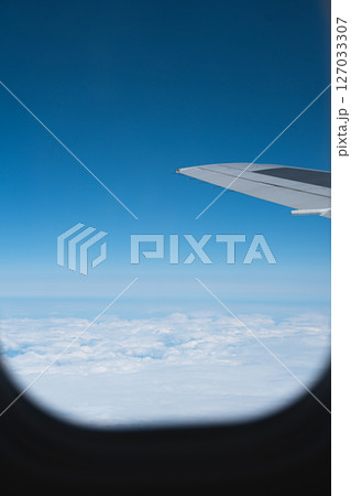 飛行機から見た空 127033307