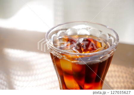 氷の入ったアイスコーヒー イメージ 氷の入ったアイスコーヒー イメージ 127035627