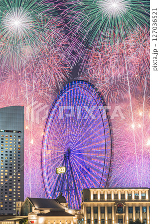 みなとみらいスマートフェスティバル(横浜の花火大会) みなとみらいスマートフェスティバル(横浜の花火大会) 127036521