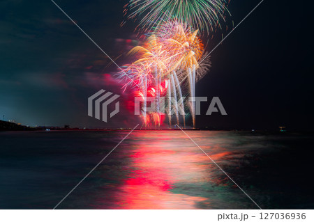 《神奈川県》茅ヶ崎サザン芸術花火2025 127036936