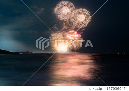 《神奈川県》茅ヶ崎サザン芸術花火2025 《神奈川県》茅ヶ崎サザン芸術花火2025 127036945