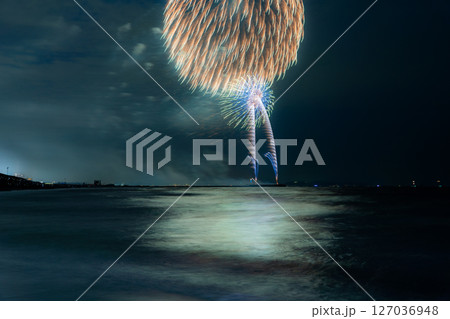 《神奈川県》茅ヶ崎サザン芸術花火2025 《神奈川県》茅ヶ崎サザン芸術花火2025 127036948