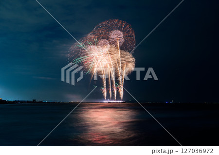 《神奈川県》茅ヶ崎サザン芸術花火2025 127036972